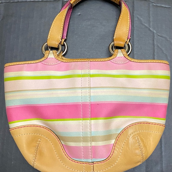 Coach Handbag - Picture 4 of 8